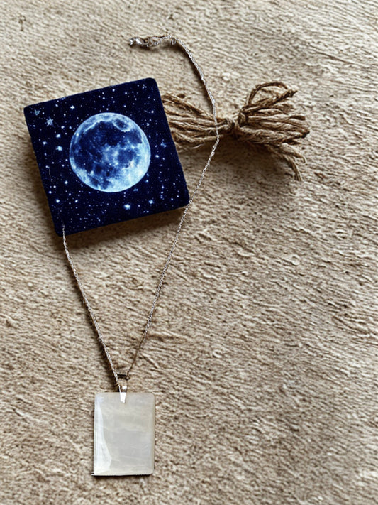 🌕🌾 Pierre de Lune Beige – Harmonie douce et réceptivité apaisée